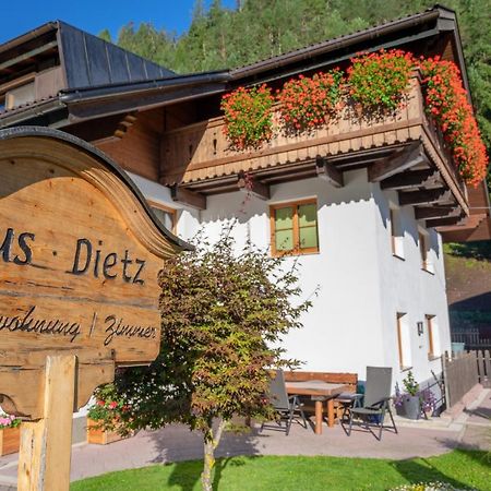 Haus Dietz Elbigenalp Kültér fotó