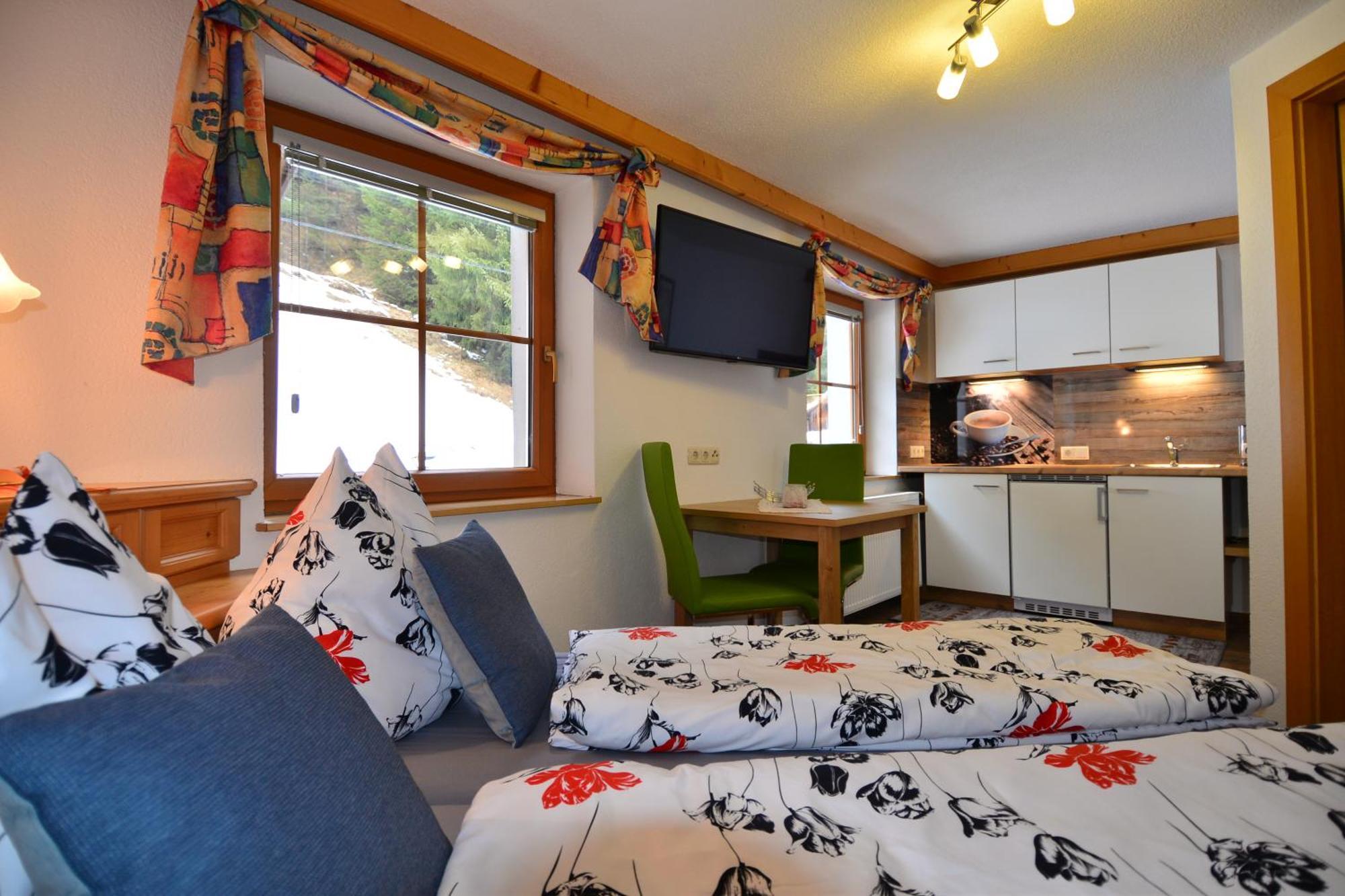 Haus Dietz Elbigenalp Szoba fotó